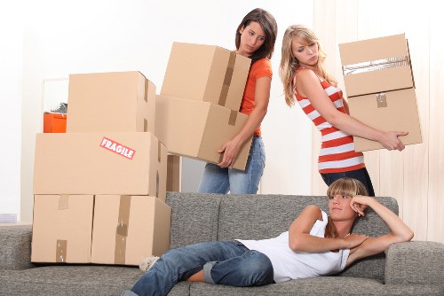 London removal service for homes, offices, and storage deliveries