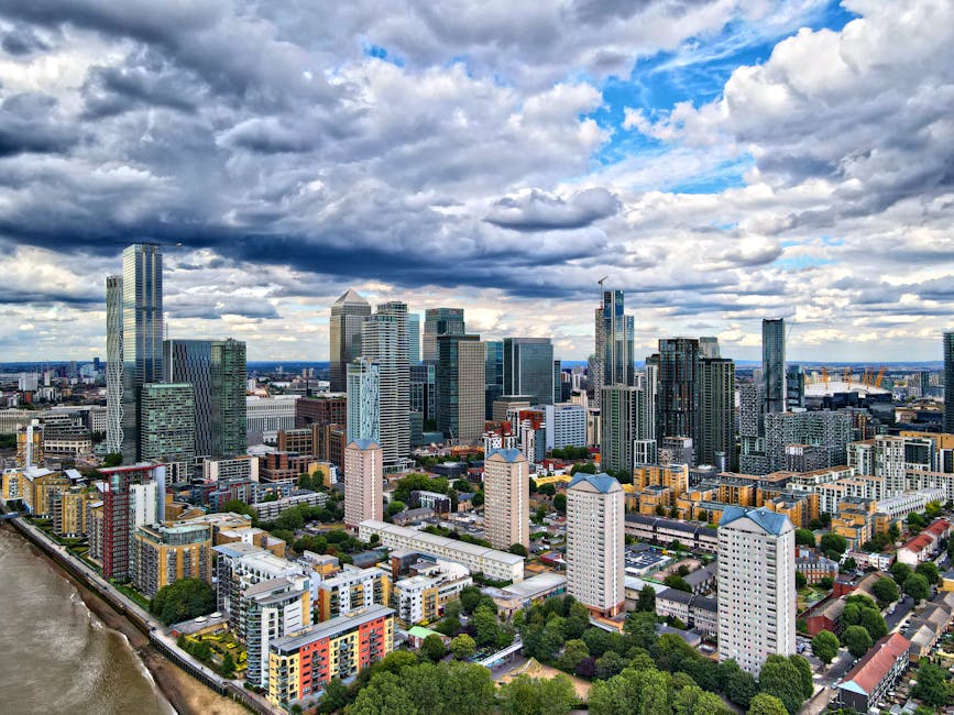 Same day removals in Canary Wharf E14 London availability